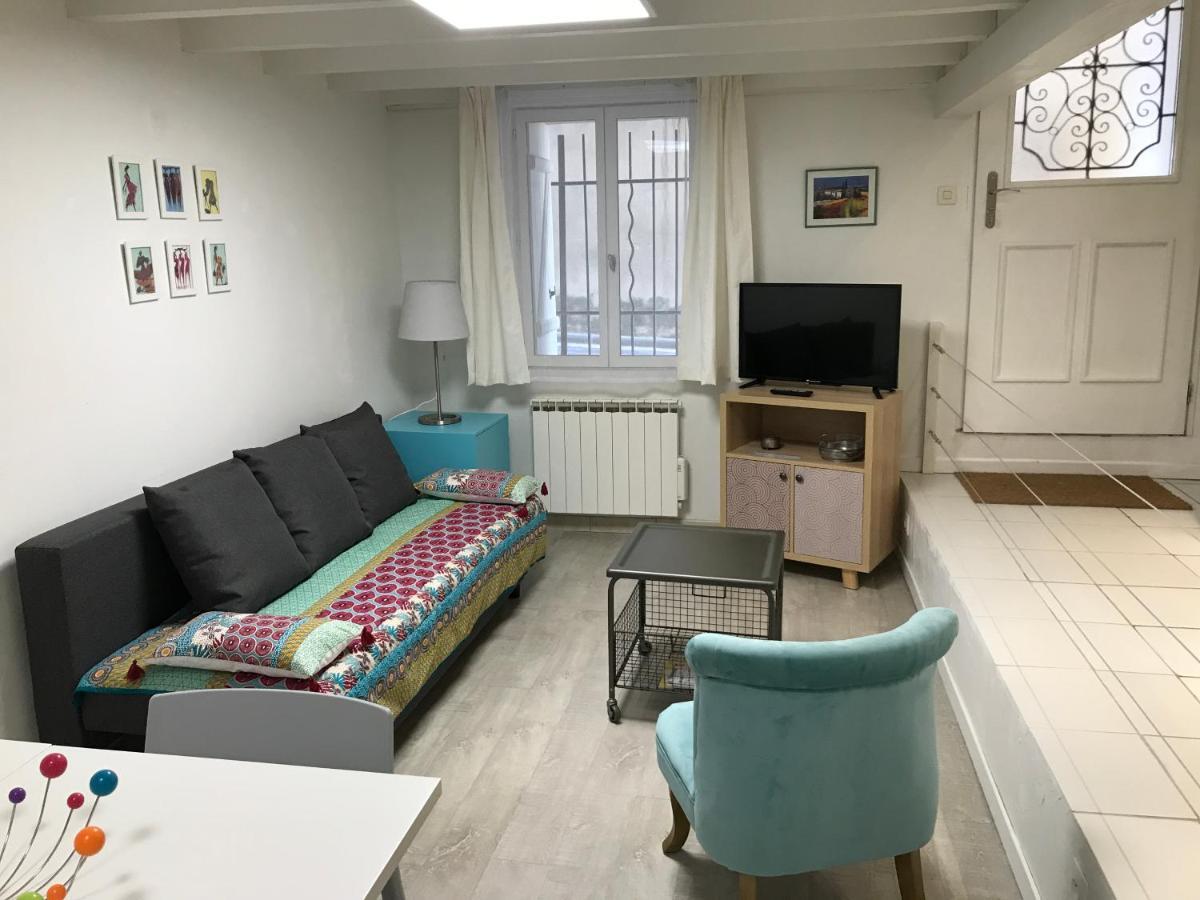 Le Calme Et La Tranquilite A 15 Minutes D'Avignon Apartment Caumont-sur-Durance Exterior photo